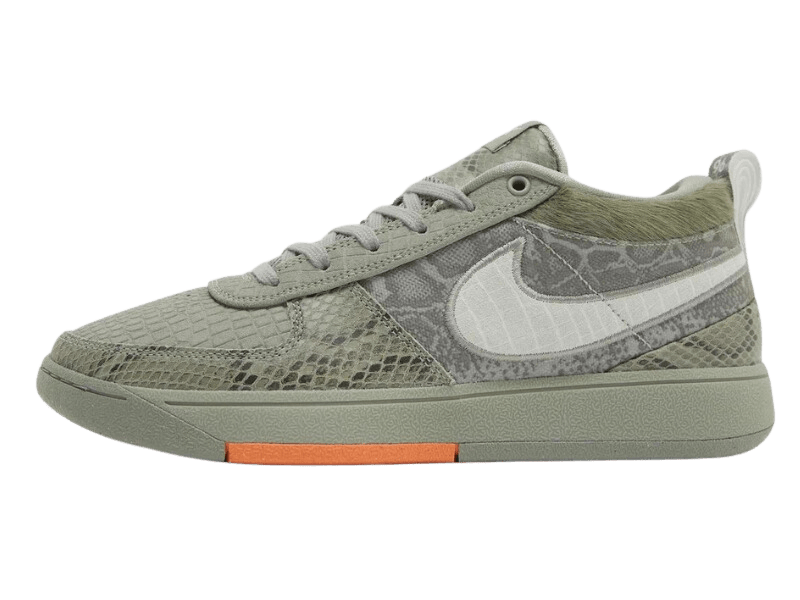 Nike Book I ‘Hike’